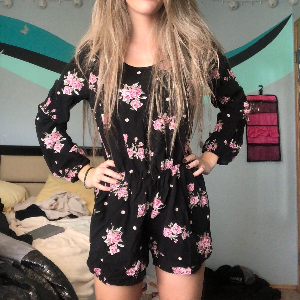 Black Floral Romper (M)